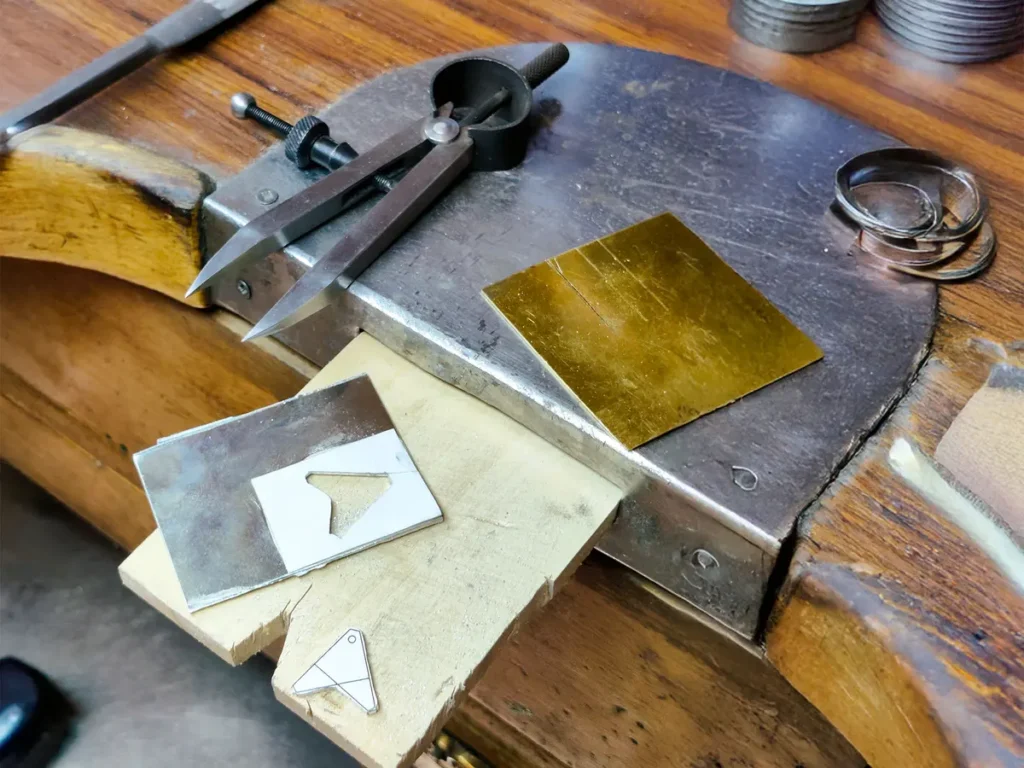 Sábados temáticos de joyería · 4h